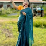 Shiva Jyothi Instagram - listen to your heart, not to people's opinions.❤️❤️ Saree @label_dishana ❤️ Pics @thehashtag_photography ❤️ #newpost #newpic #today #mondayvibes #newweek #newthoughts #happiness💕 #love #saree #sareelove #jyothakka #shivajyothi