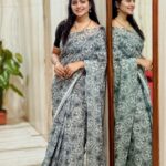 Shiva Jyothi Instagram - Double trouble 🤓 Saree @label_dishana ❤️ #newpost #instagram #instagood #happiness #love #saree #blacklove #shivajyothi #jyothakka