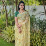 Shiva Jyothi Instagram – Close the window which brings pain
No matter How beautiful the View is! ❤️❤️

Saree @label_dishana ❤️

#newpost #saree #sareelove #jyothakka #shivajyothi