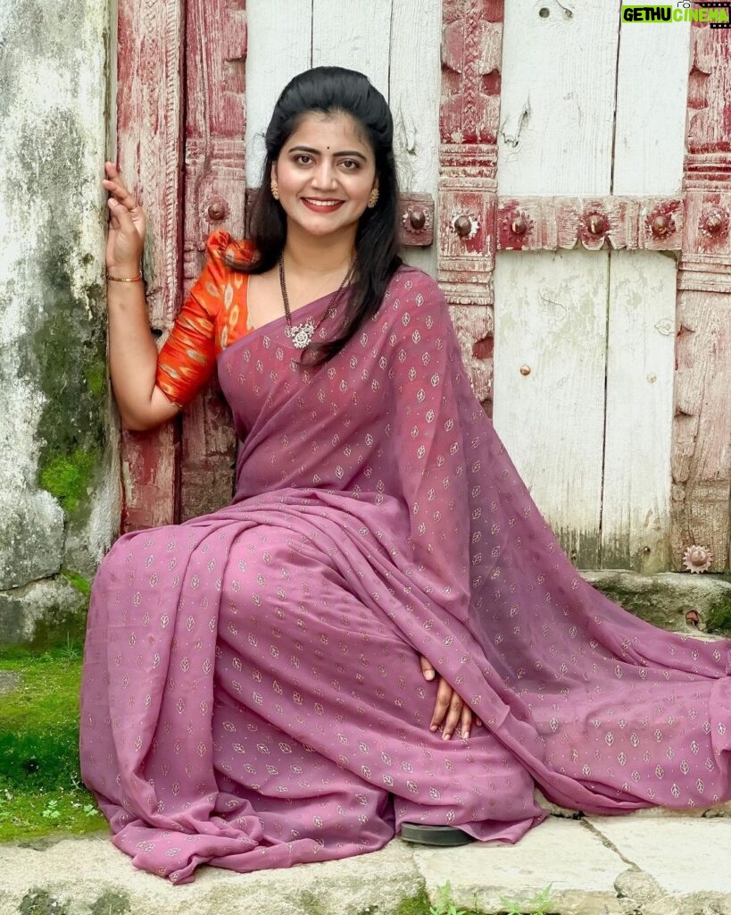 Shiva Jyothi Instagram - Everyone is beautiful darling We just live in a judgemental society.❤️❤️ Saree @label_dishana ❤️ Pics @thehashtag_photography ❤️ #saree #sareelove #photography #instagram #instagood #selflove #jyothakka #shivajyothi