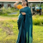 Shiva Jyothi Instagram - listen to your heart, not to people's opinions.❤️❤️ Saree @label_dishana ❤️ Pics @thehashtag_photography ❤️ #newpost #newpic #today #mondayvibes #newweek #newthoughts #happiness💕 #love #saree #sareelove #jyothakka #shivajyothi