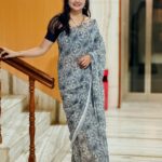 Shiva Jyothi Instagram - Double trouble 🤓 Saree @label_dishana ❤️ #newpost #instagram #instagood #happiness #love #saree #blacklove #shivajyothi #jyothakka
