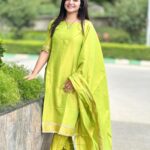 Shiva Jyothi Instagram - Be strong, ups and downs are part of life!🫶🤌 Pics @ganguly_manthri ❤️ Outfit by @mickeyfashions6 ❤️ #newpost #instagram #instagood #greenlove #chudidar #selflove #postivevibes #jyothakka #shivajyothi