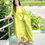 Shiva Jyothi Instagram - Be strong, ups and downs are part of life!🫶🤌 Pics @ganguly_manthri ❤️ Outfit by @mickeyfashions6 ❤️ #newpost #instagram #instagood #greenlove #chudidar #selflove #postivevibes #jyothakka #shivajyothi