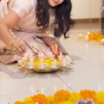Shiva Jyothi Instagram – Diwali2023❤️❤️❤️

Decor by @phoolbandi 

@joshapp.telugu @officialjoshapp 

#newreels #reels #instagram #instagood #happiness #festival #celebration #pooja #laxmiammavaru #diwali #celebration