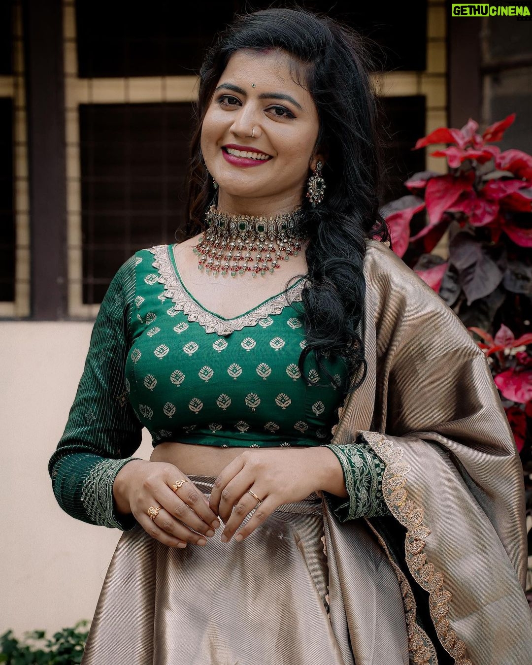Shiva Jyothi Instagram - "She has goals, she loves her dreams more"❤️❤️❤️ Makeover by @makeupartistry_niharika ❤️ Outfit by @ishu.closet5 ❤️ Jewellery @jewelleryforher3 ❤️ Pics @thehashtag_photography ❤️ #newpics #photooftheday #photography #dress #instagood #instagram #pics #selflove