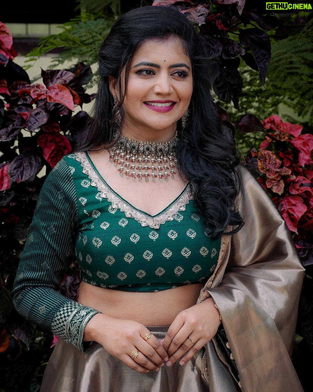 Shiva Jyothi Instagram - "She has goals, she loves her dreams more"❤️❤️❤️ Makeover by @makeupartistry_niharika ❤️ Outfit by @ishu.closet5 ❤️ Jewellery @jewelleryforher3 ❤️ Pics @thehashtag_photography ❤️ #newpics #photooftheday #photography #dress #instagood #instagram #pics #selflove