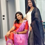 Shiva Jyothi Instagram - Same same but different 😛❤️ . . My pretty woman @iam.savithri 😘 . . Outfits by ~ @mridani_clothing ✨😍 Picture credits - @_karthik7789 😛 @ganguly_manthri 😛