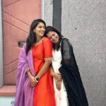 Shiva Jyothi Instagram - Same same but different 😛❤️ . . My pretty woman @iam.savithri 😘 . . Outfits by ~ @mridani_clothing ✨😍 Picture credits - @_karthik7789 😛 @ganguly_manthri 😛