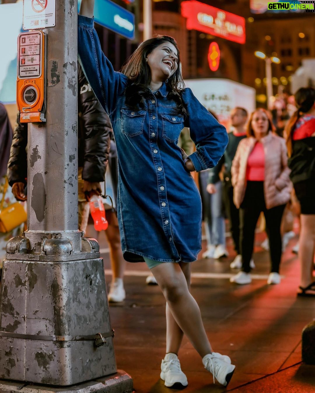 Shiva Jyothi Instagram - You will fly when your time comes, for now just try❤️❤️ Pics @thehashtag_photography #newpost #instagram #instagood #love #happiness #travel #pics #usa🇺🇸 #america #newyorklife New York, Time Square