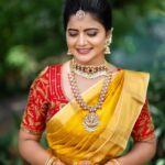 Shiva Jyothi Instagram – No one can ever say no to the magic of a saree ❤️❤️❤️

Makeover by @makeoverbyswathiraj ❤️

Saree& blouse @pinkpetalsdesignhouse❤️

Jewellery @jewelleryforher3 ❤️

Clicks @cg_capturess
Retouch @bkmfilms

#saree #sareelove #newpost #instagram #instagood #event #photoshoot #desingerwear #shooting #shoot #shootingfun #jewelry #makup #hairstyles #photography #pics #shivajyothi #jyothakka