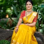 Shiva Jyothi Instagram – No one can ever say no to the magic of a saree ❤️❤️❤️

Makeover by @makeoverbyswathiraj ❤️

Saree& blouse @pinkpetalsdesignhouse❤️

Jewellery @jewelleryforher3 ❤️

Clicks @cg_capturess
Retouch @bkmfilms

#saree #sareelove #newpost #instagram #instagood #event #photoshoot #desingerwear #shooting #shoot #shootingfun #jewelry #makup #hairstyles #photography #pics #shivajyothi #jyothakka