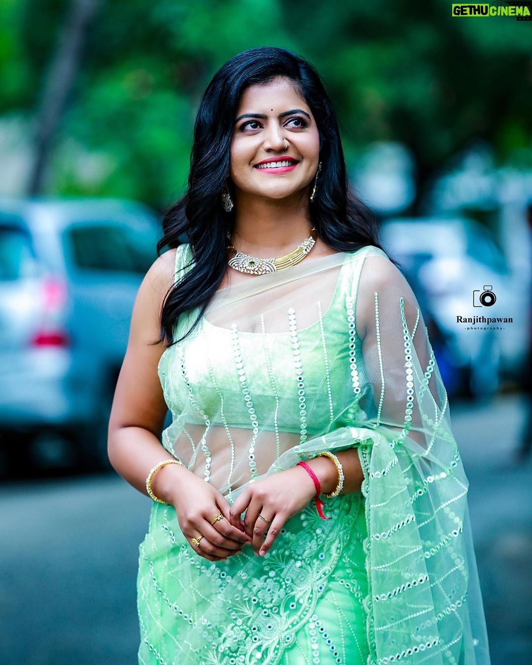 Shiva Jyothi Instagram - You deserve to be happy. Not tired, not hurt, not stressed, just happy ❤️❤️❤️ Wearing @navya.marouthu ❤️ Makup & hair @uhsee_ ❤️ Jewellery @jewelleryforher3 ❤️ Pics @ranjithpawan_photography 😍 #newpost #instagram #instagood #saree #sareelove #happiness #shooting #shootlife #navyamarouthu #wednesday