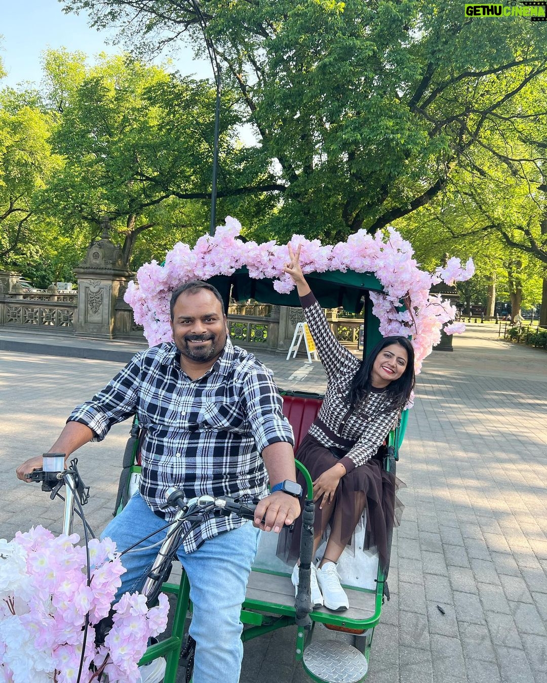 Shiva Jyothi Instagram - #newyorkday2 #photodump Every day begins with expectations and ends with experiences.🫶❤️ #newpost #instagram #instagood #usa🇺🇸 #america #newyork #usatrip #americatrip #travel #vaction #photography #pics #happymonday #newweek