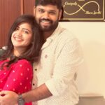 Shiva Jyothi Instagram - #happygurupurnima 🙏🙏 Pics @jus_sonu #instagood #instagram #newpic #ɴᴇᴡᴘᴏsᴛ #instagood #husbendandwife #saree #sareelove #festival #treditionalwear