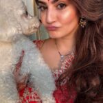 Shivaleeka Oberoi Instagram – Got my Oscar 4 years ago today! 🥹 
Pun intended 😛
Since then life has been full of cuddles and wet-nosed kisses! 🐶💕

#HappyBirthday to the boy who has my heart, is all over my gallery and keeps my phone storage full @oscar.thetoypoodle 🫶🏻 Sorry @abhishekpathakk 👻