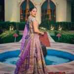 Shivaleeka Oberoi Instagram - 35 lakh weddings are scheduled in the next 23 days in India. That is roughly 1.7 weddings per second. By the time you finish reading this, 20 people would have gotten married..so here’s some wedding inspo! 🤪 Pick your fav look! 🌸✨