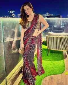 Shivaleeka Oberoi Instagram - Little bit of ❤️‍🔥 and a lot of 💥!
