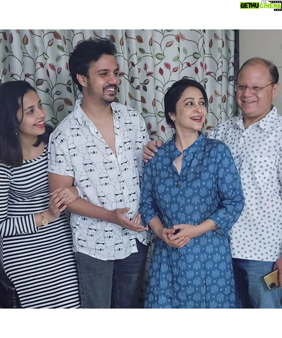 Shivani Rangole Instagram - My support system! My everything! ❤️