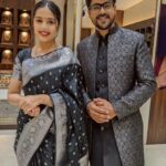 Shivani Rangole Instagram - #अधिक्षरा ! 🖤 . I am styled by @makeupbyberdesaurabh Saree by @nakshi.anjali