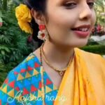 Shivani Rangole Instagram – Navrtari 5th day – Ajcha rang Pivala , 
With beautiful actress @rangshivani
Earings by  @monali.gulhane