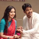 Shivani Rangole Instagram – 💕💘💗. Fell the music 

@hrishishelar @rangshivani