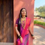 Shivani Rangole Instagram - Musing!🌸 . 📷 @khushbootawdeofficial . . . #shivanirangole #TulaShikvinChangalachDhada #sareelove