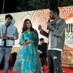 Shivani Rangole Instagram - डोंबिवली जिमखाना ‘उत्सव’ मध्ये झी मराठी आयोजित ‘उत्सव नात्यांचा’ कार्यक्रमात ‘तुला शिकवीन चांगलाच धडा’ या आपल्या लाडक्या मालिकेतील शिवानी रांगोळे आणि ऋषिकेश शेलार आले डोबिंवलीकरांच्या भेटीला…! #utsavnatyancha #zeemarathi #tulashikvinchangalachdhada #adhikshara
