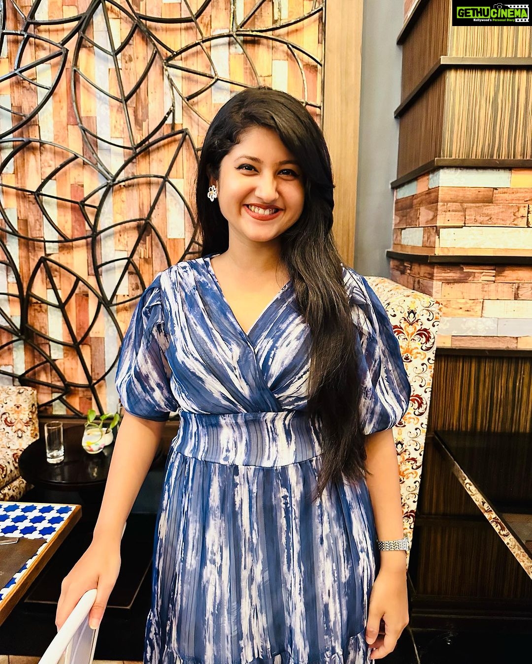 Shivani Sangita Instagram - Hau mun kan kahuthili ki kali hela Sunday, tike maza kariba au 😚