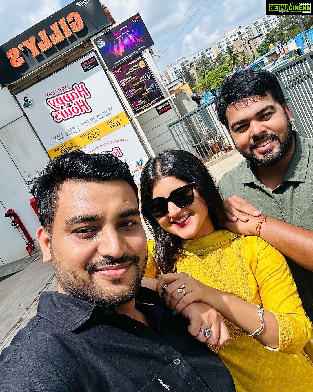 Shivani Sangita Instagram - 💛 Bangalore