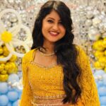 Shivani Sangita Instagram - ଏତେ ସାରା ଭଲପାଇବା ଓ ଆଶୀର୍ବାଦ ପାଇଁ ଆପଣ ସମସ୍ତଙ୍କୁ ଅନ୍ତର ରୁ ଧନ୍ୟବାଦ ଓ ଢେ଼ର ସାରା ଭଲପାଇବା 🥰🧡🙏🏻 Thank you for all the Birthday wishes ❤️ #birthday #12thjuly Thank you @youmi4u for being my forever favourite decorators… Hair by @jawed_habib_cuttack @sahoo_nitun