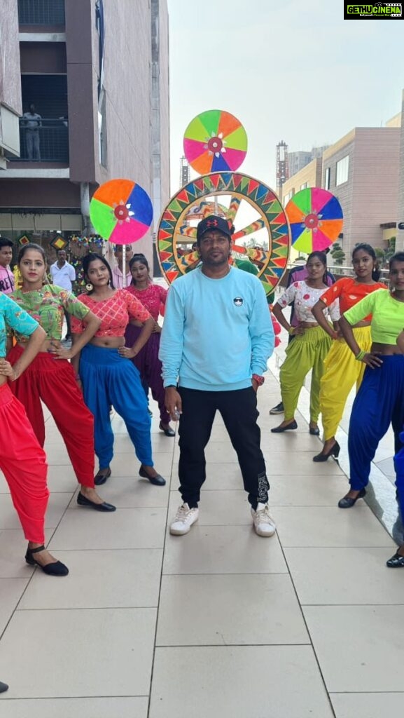 Shivani Sangita Instagram - 🌟After the challenging lockdown, I got the opportunity to work on the big-budget film, “Gudu Gangster”! 🎥🎬 it’s allowed me to create a vibrant and colorful song that I’ve been longing to showcase. Our ADG group, poured their hearts and souls into making this song a visual treat. We spared no effort in utilizing a vast array of colorful properties, transforming the entire area into a mesmerizing spectacle of art. 🎨 Thank you to Entire crew, they brought their A-game and truly breathed life into the project. 🌈 🎶📸 Help us spread the excitement by Like, comments & Share #GuduGangster #BigBudgetFilm #colorfulsong #amitdancestudio #FilmMagic #behindthescenes #reelsinstagram #CinematicExperience