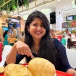 Shivani Sangita Instagram - This isn’t my platter though 🙈 I had something healthier 😅 Kintu bhala ta eita bahut lage🤭🫣