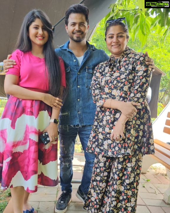 Shivani Sangita Instagram - Rudrani meets KissMiss 💖💖