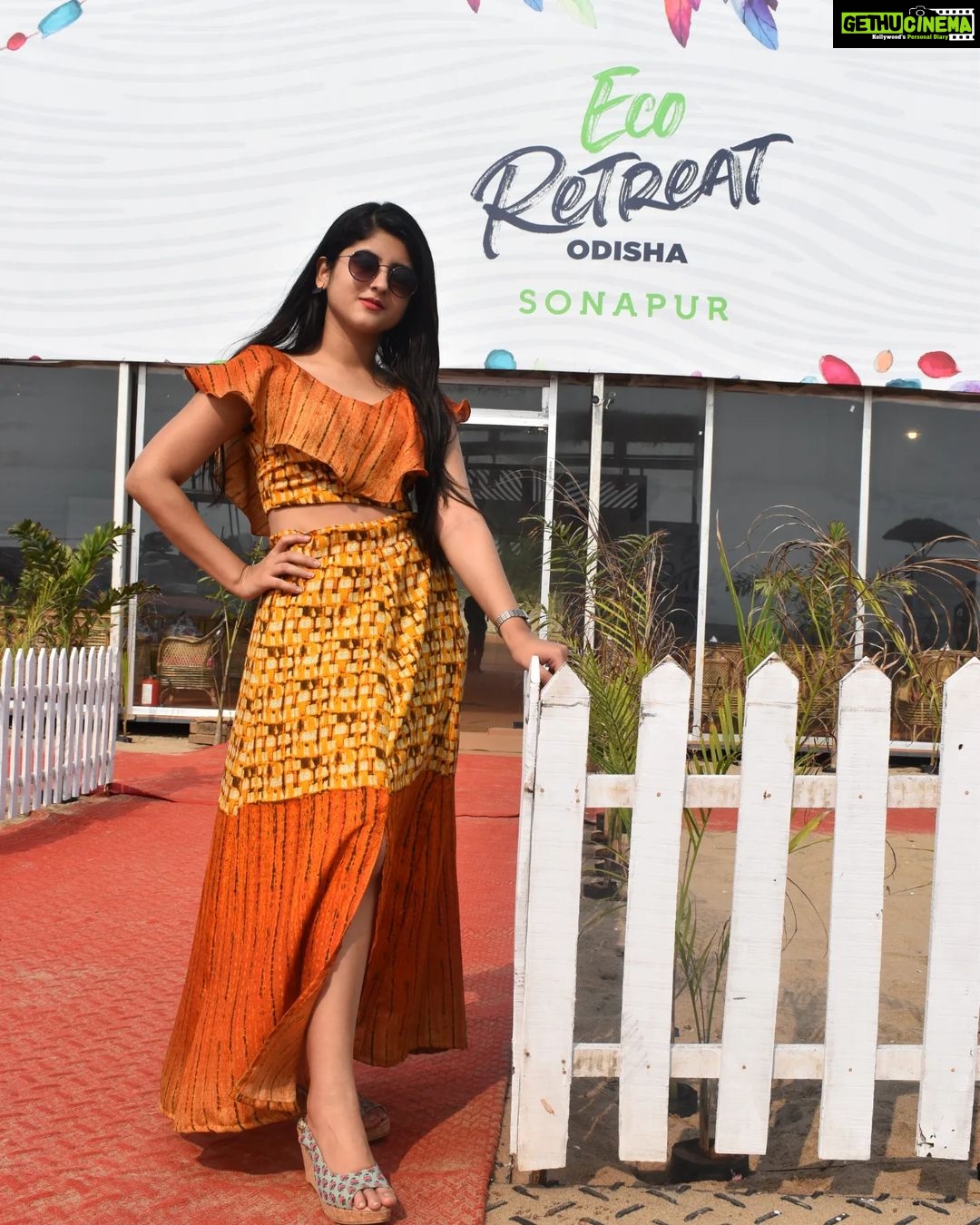Shivani Sangita Instagram - And a few more from the very rejuvenating trip at Sonapur Eco Retreat 🏵️ @odisha_ecoretreats @odishatourismofficial @dayaentertainment Outfit @make_up_by_arundhati #ecoretreat #glamping #Odisha #Sonepur #National #Park #actor #camping #luxury #lifestyle #OdishaTourism #OdishaByRoad #BestKeptSecret #DayaEntertainment #roadtrip