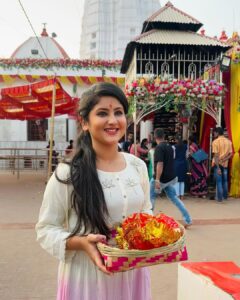Shivani Sangita Instagram - ମାଁ ସମଲେଈ 🙏🏻💕

ଏତେ ଶୁଭ ଦିନରେ ମାଁର ଦର୍ଶନ ମିଳିଲା ଆଉ କଣ ଦରକାର 😇