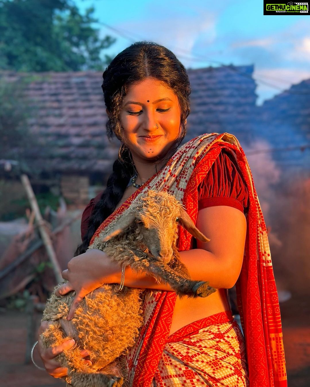 Shivani Sangita Instagram - My religion is very simple. My religion is kindness. ~ Dalai Lama XIV Enjoy your Sunday and Dussehra with Malyagiri at your nearest theatres ❤️