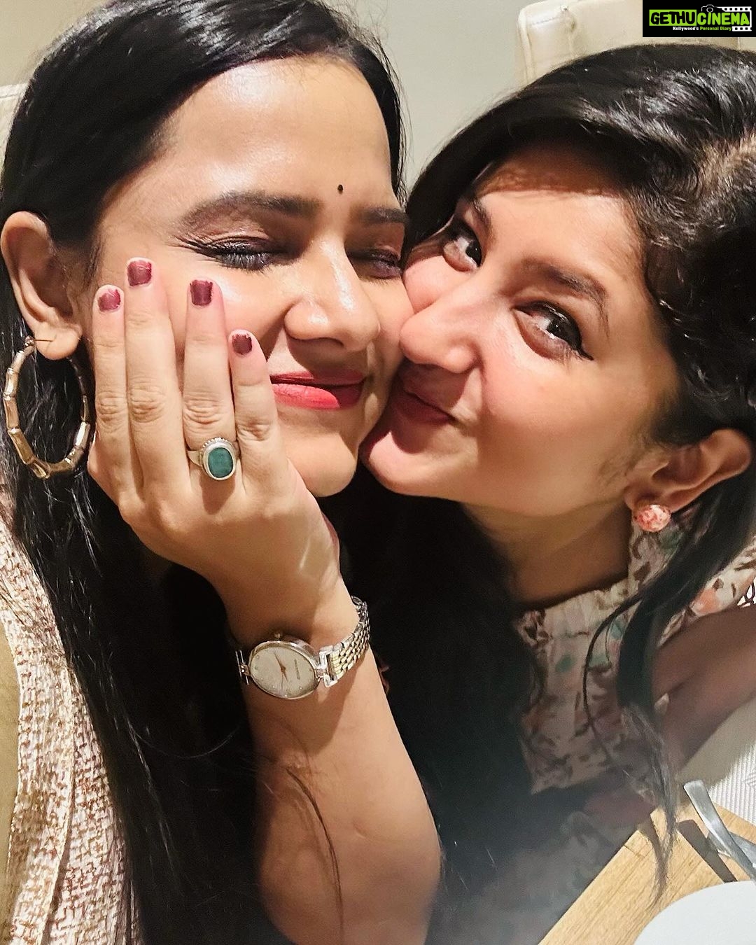 Shivani Sangita Instagram - Just a dinner date … 💕