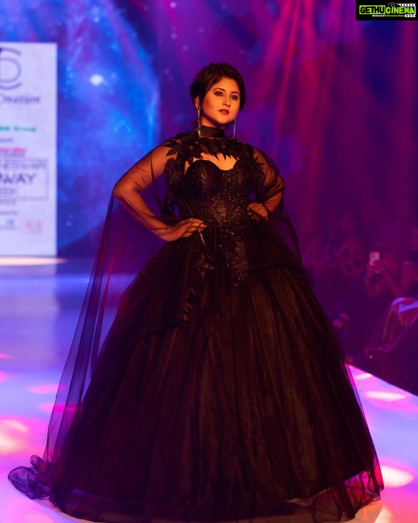 Shivani Sangita Instagram - My Fairy Tale is yet to Begin🧚‍♀️🖤 Wearing @_duas_creation_ Mua - @touchupbybipasa Clicked by @madockvisuals At @bhubaneswar_runway_week