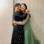 Shivani Sangita Instagram – Heigala prema with darloo @sivani_sangita 😘😘😘