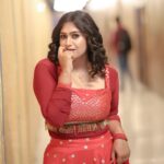 Shobanaa Uthaman Instagram - Raawadi ❤️‍🔥🔥 Pc : @gokul_krishnan_1010 MUA : @meticulous_makeovers Hairstylist: @mahi_hairstyliz . . . . . . . . . . . #chennai#ootd#kollywood#bollywood#pose#instadaily#instagood#instacool#model#modelling#saree#saree#tamilponnu#promoter#promotion#collaboration#vijaytv#vijaytvserial#vijaytelevision#vijaytvshow#muthazhagu EVP Film City