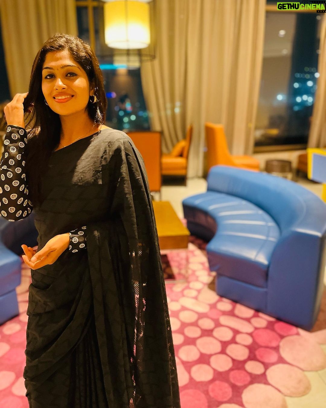 Shobanaa Uthaman Instagram - Sometimes you need to let things go🤞🏻🥀 . . . . . . . . . . . #chennai#ootd#chennaifashion##chennaimodel#chennaiphotographer#kollywood#bollywood#chennaiblogger#pose#instadaily#instagood#instacool#okbye#model#chennaimodel#modelling#saree#saree#tamilponnu#promoter#promotion#collaboration#vijaytv#vijaytvserial#vijaytelevision#vijaytvshow#muthazhagu Chennai, India