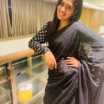 Shobanaa Uthaman Instagram - We are all fighting battles no one knows about 🤞🏻 . . . . . . . . . . . #chennai#ootd#chennaifashion##chennaimodel#chennaiphotographer#kollywood#bollywood#chennaiblogger#pose#instadaily#instagood#instacool#okbye#model#chennaimodel#modelling#saree#saree#tamilponnu#promoter#promotion#collaboration#vijaytv#vijaytvserial#vijaytelevision#vijaytvshow#muthazhagu Chennai, India