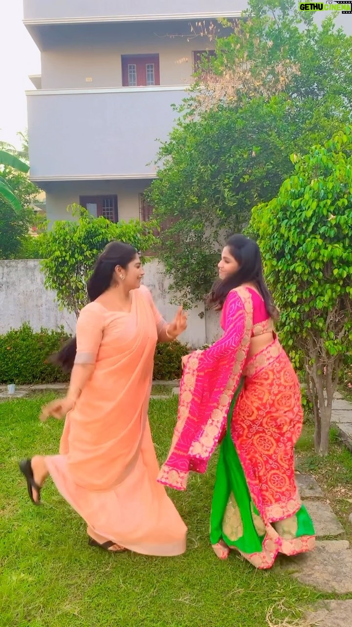 Shobanaa Uthaman - 18.8K Likes - Trending one ā¤ļø
#newreel #instareels #reelsvideo #reelsinstagram #instavideo #instadaily #girls #dance #dancereels #galatime #instadance #actress #trendingreels #trending #trendingsongs #traditional #nature #love