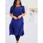 Shobanaa Uthaman Instagram - Find what makes you happy and get lost in it🦋✨ Kurti : @yavvana.in Pc : @walkthrough_photography . . . . . . . . . . . #chennai#ootd#chennaifashion#chennaifashionblogger#fashionblogger#chennaimodel#chennaiphotographer#kollywood#bollywood#chennaiblogger#lightroom#potraitphotography#pose#instadaily#instagood#instacool#okbye#model#chennaimodel#modelling#saree#saree#tamilponnu#promoter#promotion#collaboration#vijaytv#vijaytvserial#vijaytelevision#vijaytvshow#muthazhagu Chennai, India