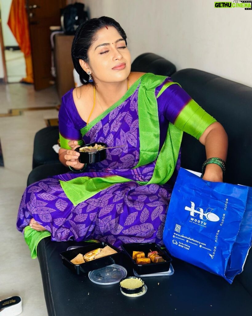 Shobanaa Uthaman Instagram - Your body is your most important companion throughout your life. Eating right need not be boring always. You can eat interesting and also healthy if you do it with Wootu Nutrition. Healthy Weight Loss na, Adhu Namma Wootu matum thanga! @wootu.nutrition Book Now & Get Free Consultation with Code SHOB23 - Link in Bio . @wootu.nutrition . . . . . . . . . . . #chennai#ootd#chennaifashion#chennaifashionblogger#fashionblogger#chennaimodel#kollywood#bollywood#chennaiblogger#lightroom#potraitphotography#instadaily#instagood#instacool#okbye#model#chennaimodel#modelling#saree#saree#tamilponnu#promoter#promotion#collaboration#vijaytv#vijaytvserial#vijaytelevision#vijaytvshow#muthazhagu#diet#weightloss Chennai, India