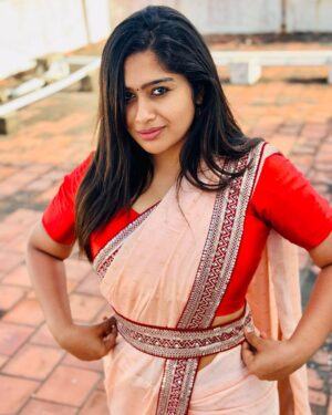 Shobanaa Uthaman Instagram - The biggest comeback is making yourself happy again❤️‍🩹💯
Ready to wear saree : @house_of_shrisha 
 
.
.
.
.
.
. 
.
.
.
.
.
#chennai#ootd#chennaifashion##chennaimodel#chennaiphotographer#kollywood#bollywood#chennaiblogger#pose#instadaily#instagood#instacool#okbye#model#chennaimodel#modelling#saree#saree#tamilponnu#promoter#promotion#collaboration#vijaytv#vijaytvserial#vijaytelevision#vijaytvshow#muthazhagu