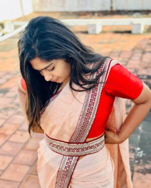 Shobanaa Uthaman Instagram - The biggest comeback is making yourself happy again❤️‍🩹💯
Ready to wear saree : @house_of_shrisha 
 
.
.
.
.
.
. 
.
.
.
.
.
#chennai#ootd#chennaifashion##chennaimodel#chennaiphotographer#kollywood#bollywood#chennaiblogger#pose#instadaily#instagood#instacool#okbye#model#chennaimodel#modelling#saree#saree#tamilponnu#promoter#promotion#collaboration#vijaytv#vijaytvserial#vijaytelevision#vijaytvshow#muthazhagu