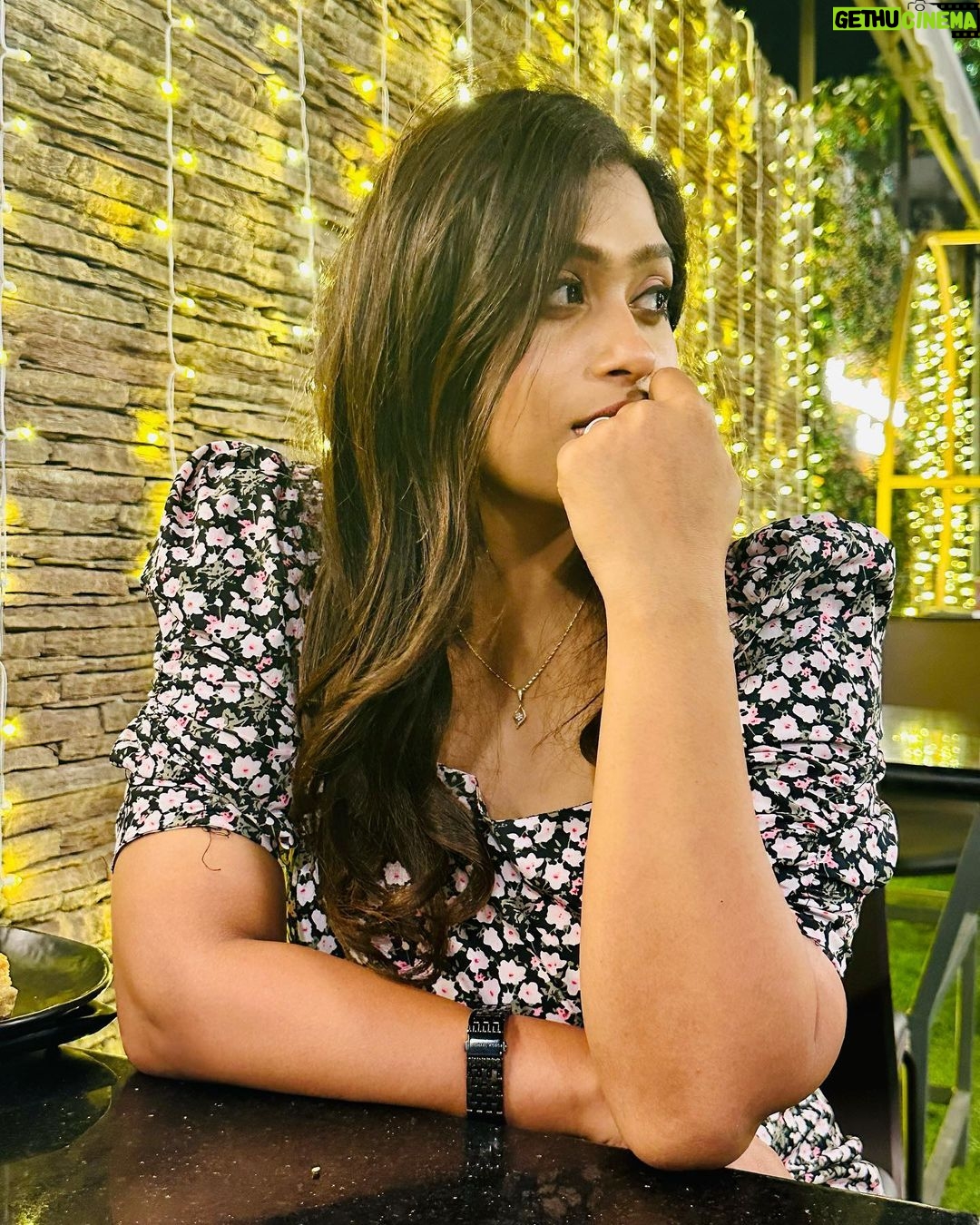 Shobanaa Uthaman Instagram - The best revenge is none....heal , move on , and don't become like those who hurt you🤞🏻✨ . . . . . . . . . . . #chennai#ootd#chennaifashion##chennaimodel#chennaiphotographer#kollywood#bollywood#chennaiblogger#pose#instadaily#instagood#instacool#okbye#model#chennaimodel#modelling#saree#saree#tamilponnu#promoter#promotion#collaboration#vijaytv#vijaytvserial#vijaytelevision#vijaytvshow#muthazhagu Ottoman's, Chennai