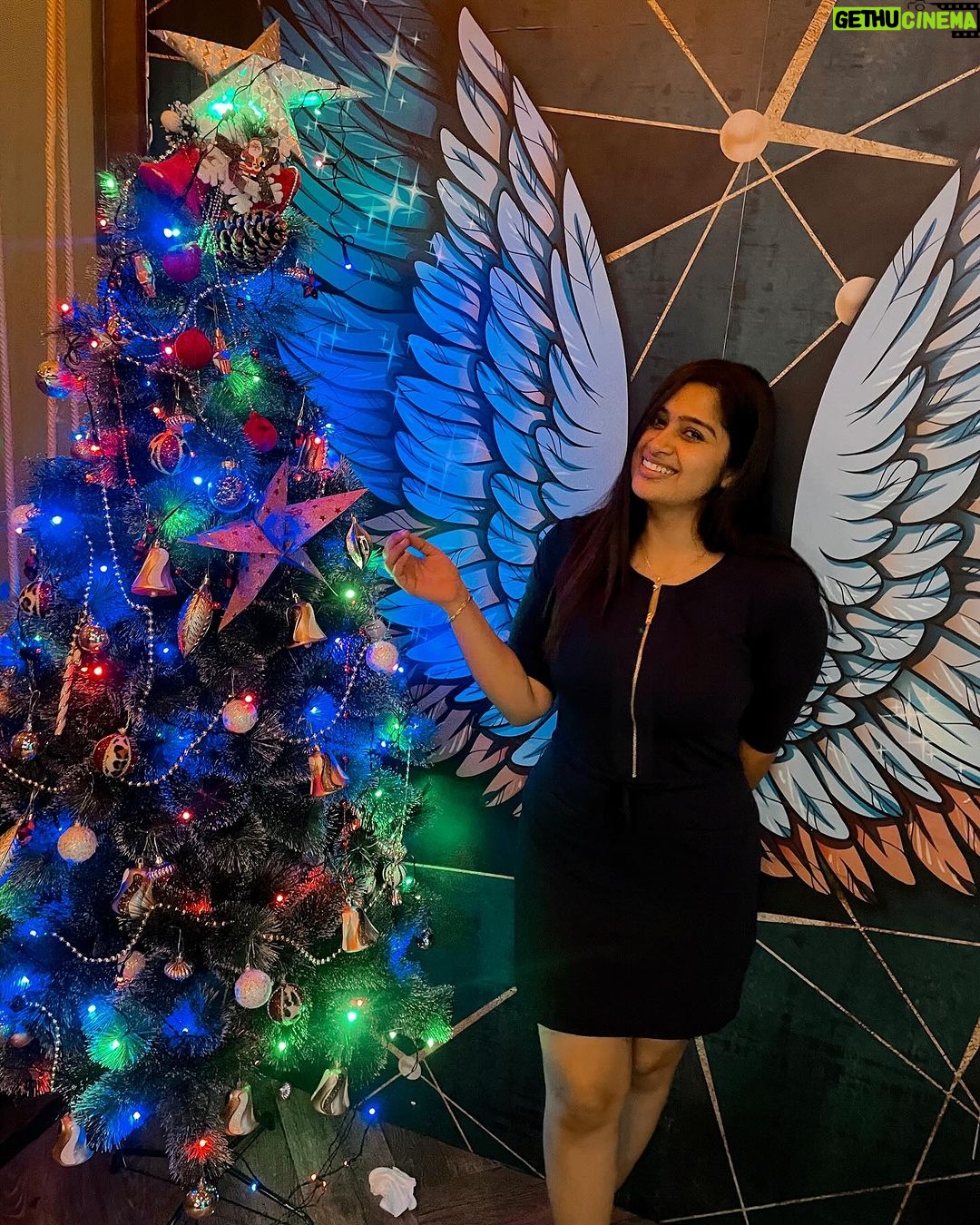 Shobanaa Uthaman - 15K Likes - Merry Christmas from me to youšāØā„ļø
.
.
.
.
.
.
.
.
.
.
.
#chennai#ootd#kollywood#bollywood#pose#instadaily#instagood#instacool#model#modelling#saree#saree#tamilponnu#promoter#promotion#collaboration#vijaytv#vijaytvserial#vijaytelevision#vijaytvshow#muthazhagu